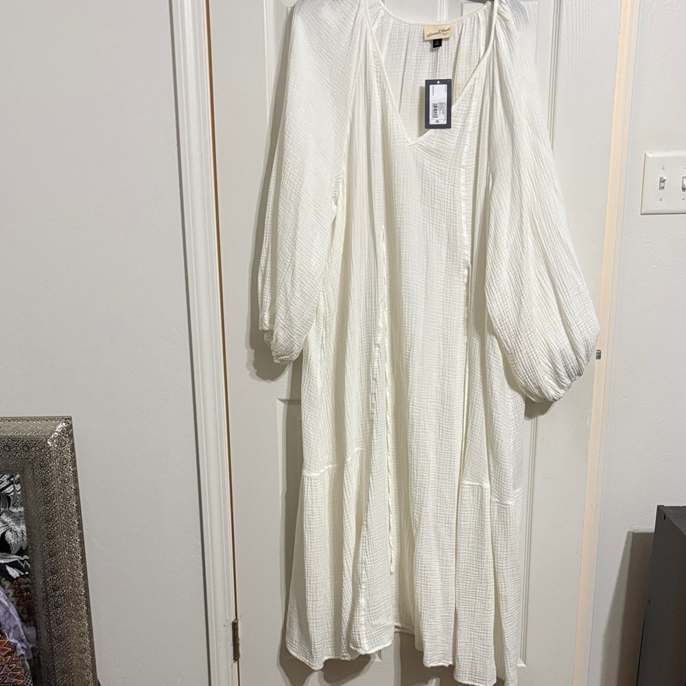 Universal Thread White Maxi Dress